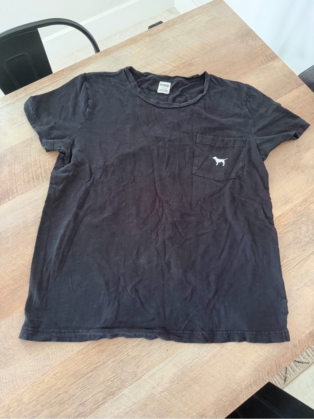 PINK Victoria’s Secret Black Pocket Tee “Tonight 1986” – Size Large